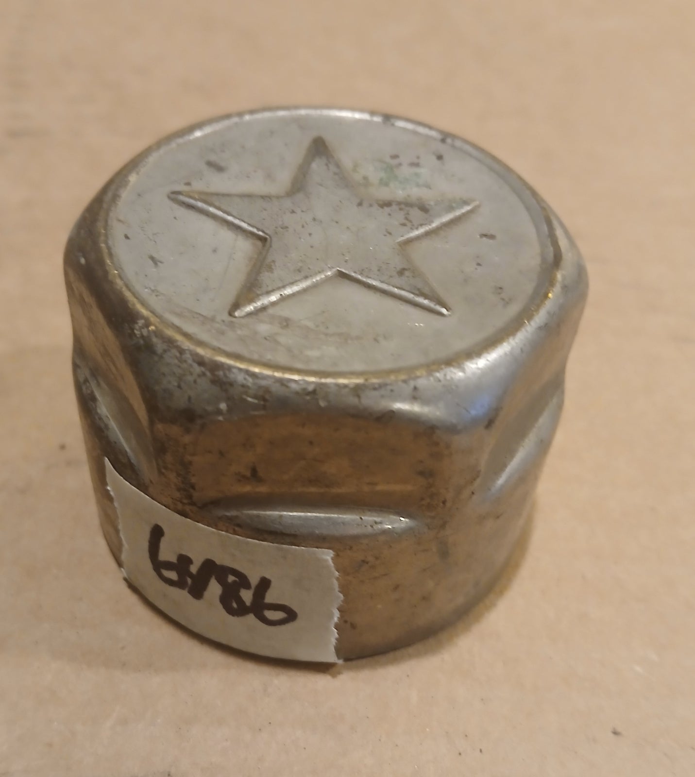 Durant hub cap grease cap