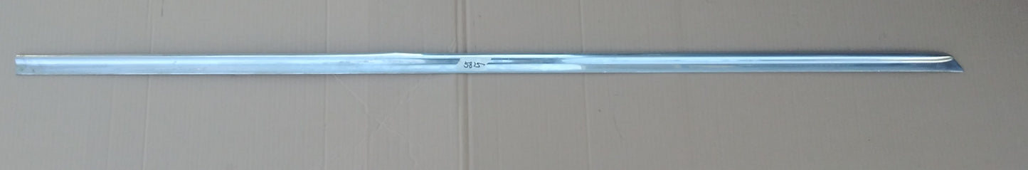 1954 Ford 2d left rear quarter trim