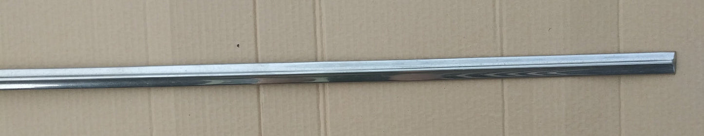 1959 Pontiac fender trim