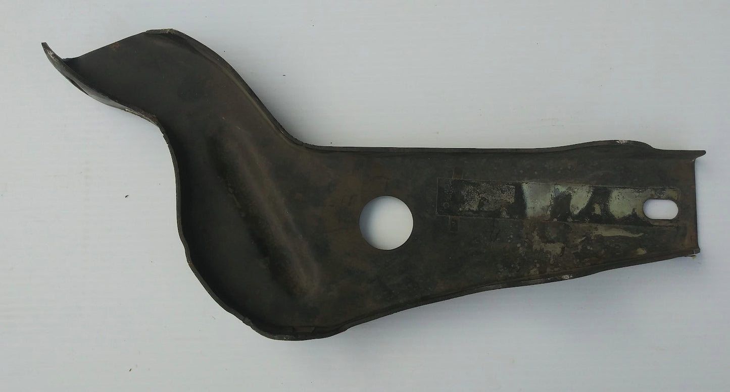 1960 Pontiac LF bumper bracket