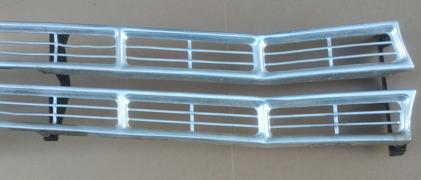 1967 Ford Galaxie grille