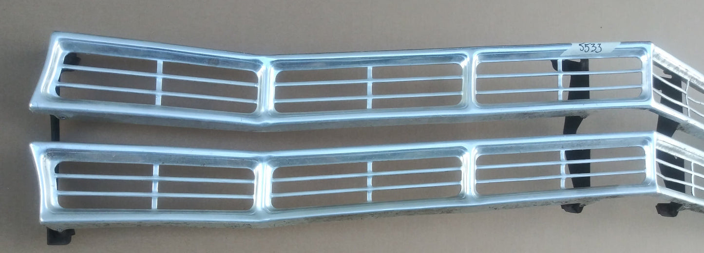1967 Ford Galaxie grille