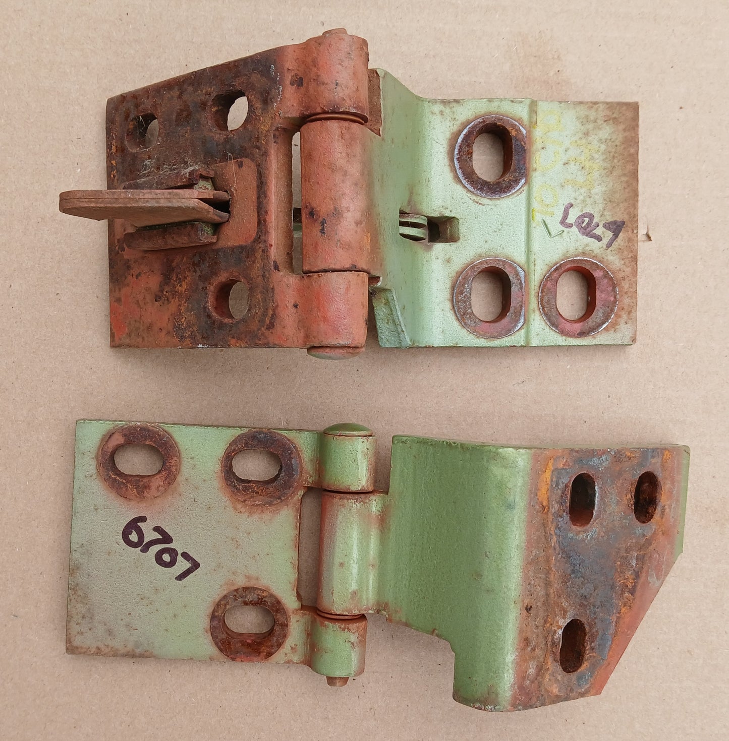 1968-72 Chevrolet Truck C10 Door Hinges Pair Driver Side