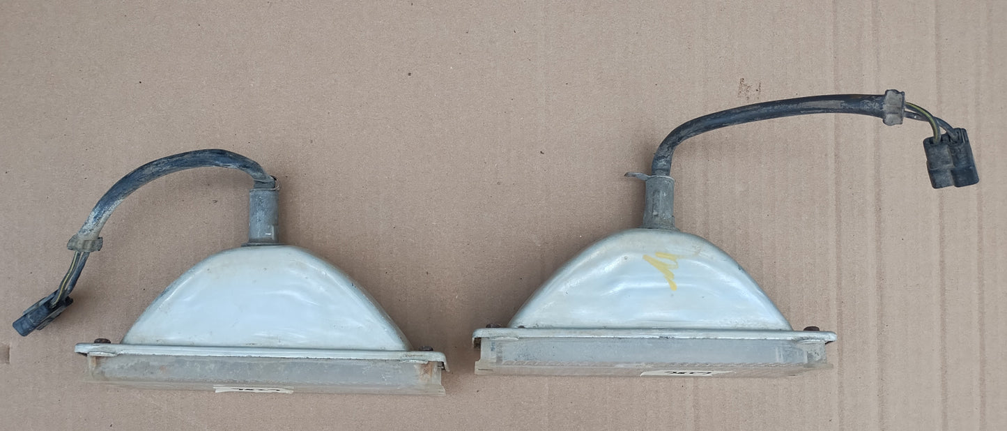 1968 Plymouth Fury turn signal assemblies front pair