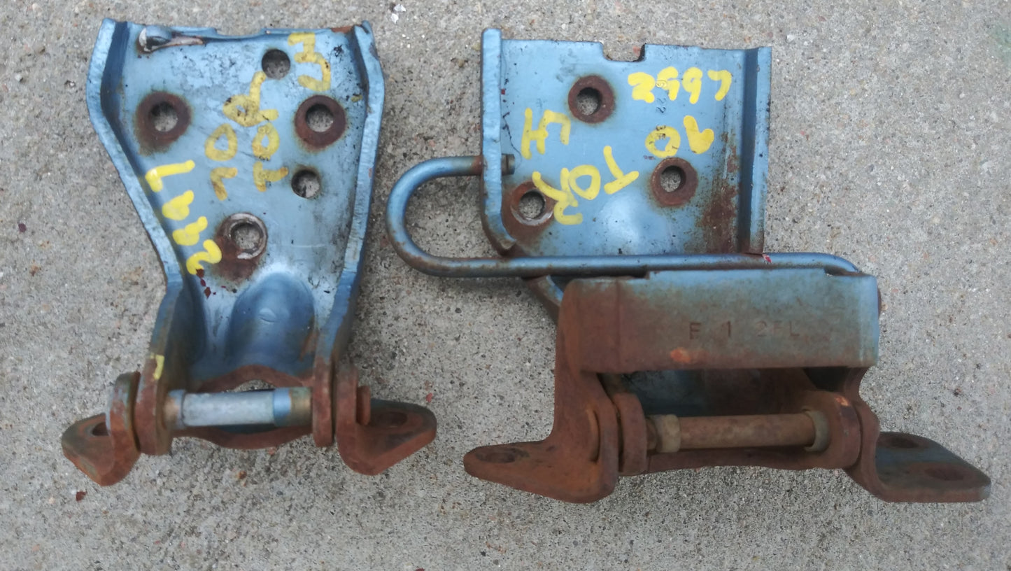1970-71 Ford Torino door hinges LH