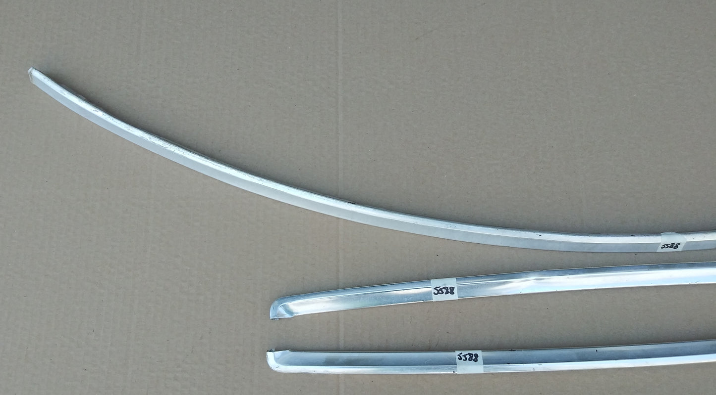 1973 Ford Torino Ranchero windshield trim