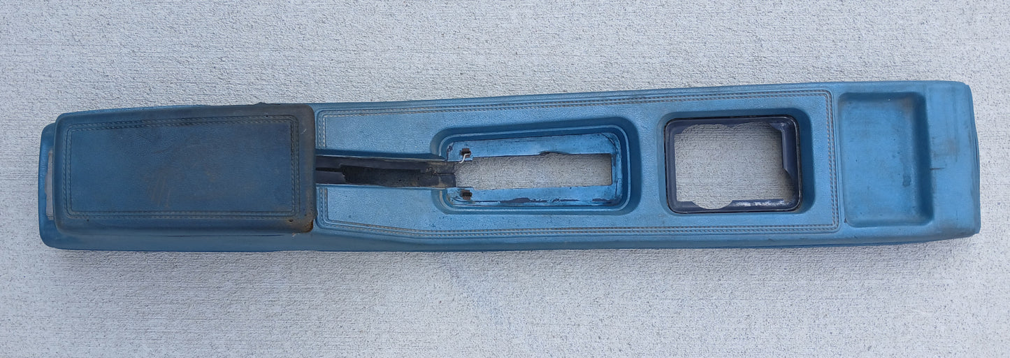 1974 Ford Mustang II Ghia Center Console