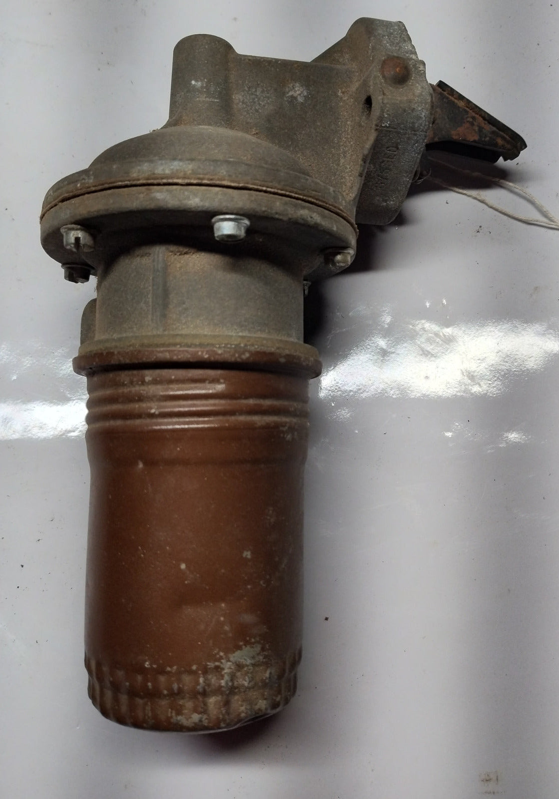 Unknown fuel pump with screw on filter