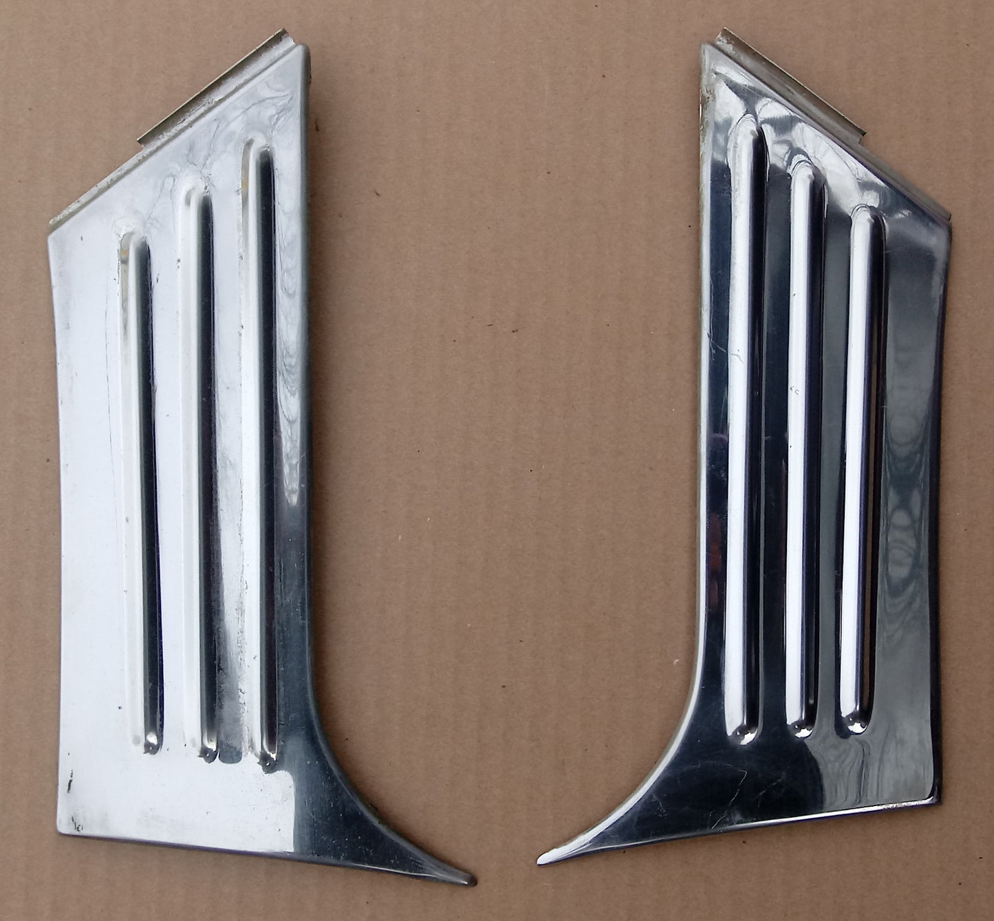 1952 Mercury rear quarter (C pillar) trim