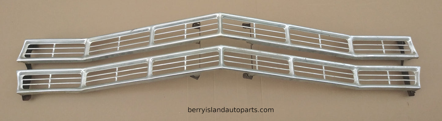 1967 Ford Galaxie Custom 500 grille