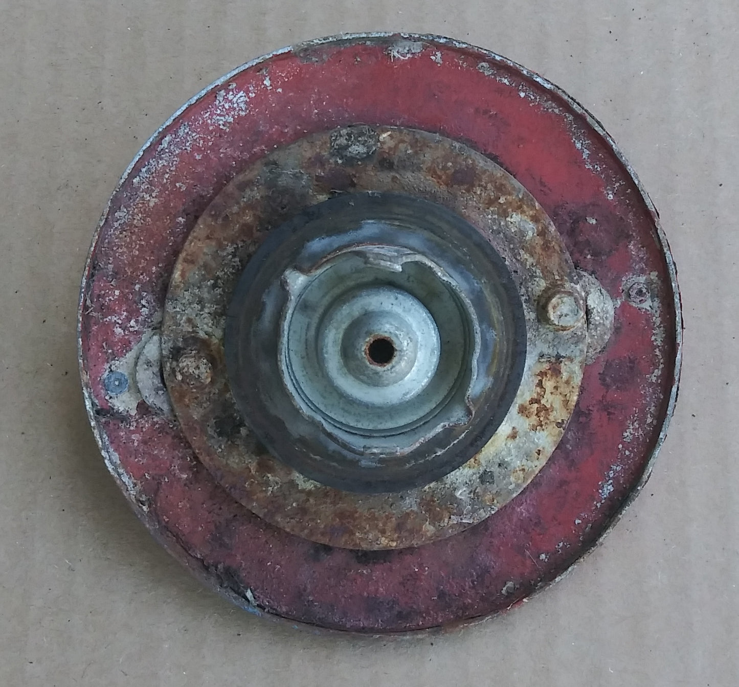 1976 Chevrolet Monza Towne Coupe fuel cap