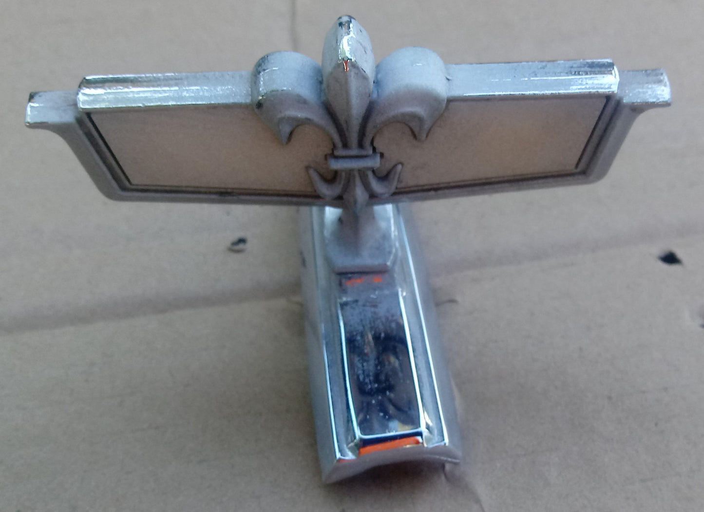 1987 Chevrolet Caprice hood ornament
