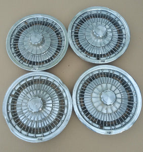 1973-75 Chevrolet wire wheel covers 15"
