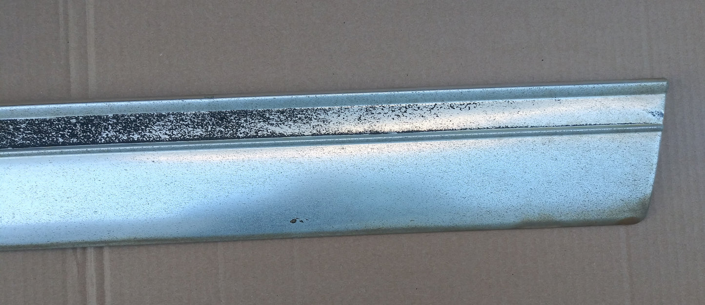 1973 Chevrolet Monte Carlo door trim passenger side