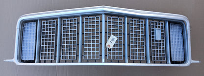 1974 1975 1976 Ford Gran Torino Ranchero Grille and Trim