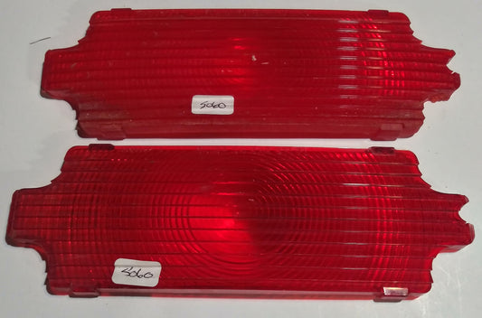 1971 Oldsmobile upper taillight lens inner pair