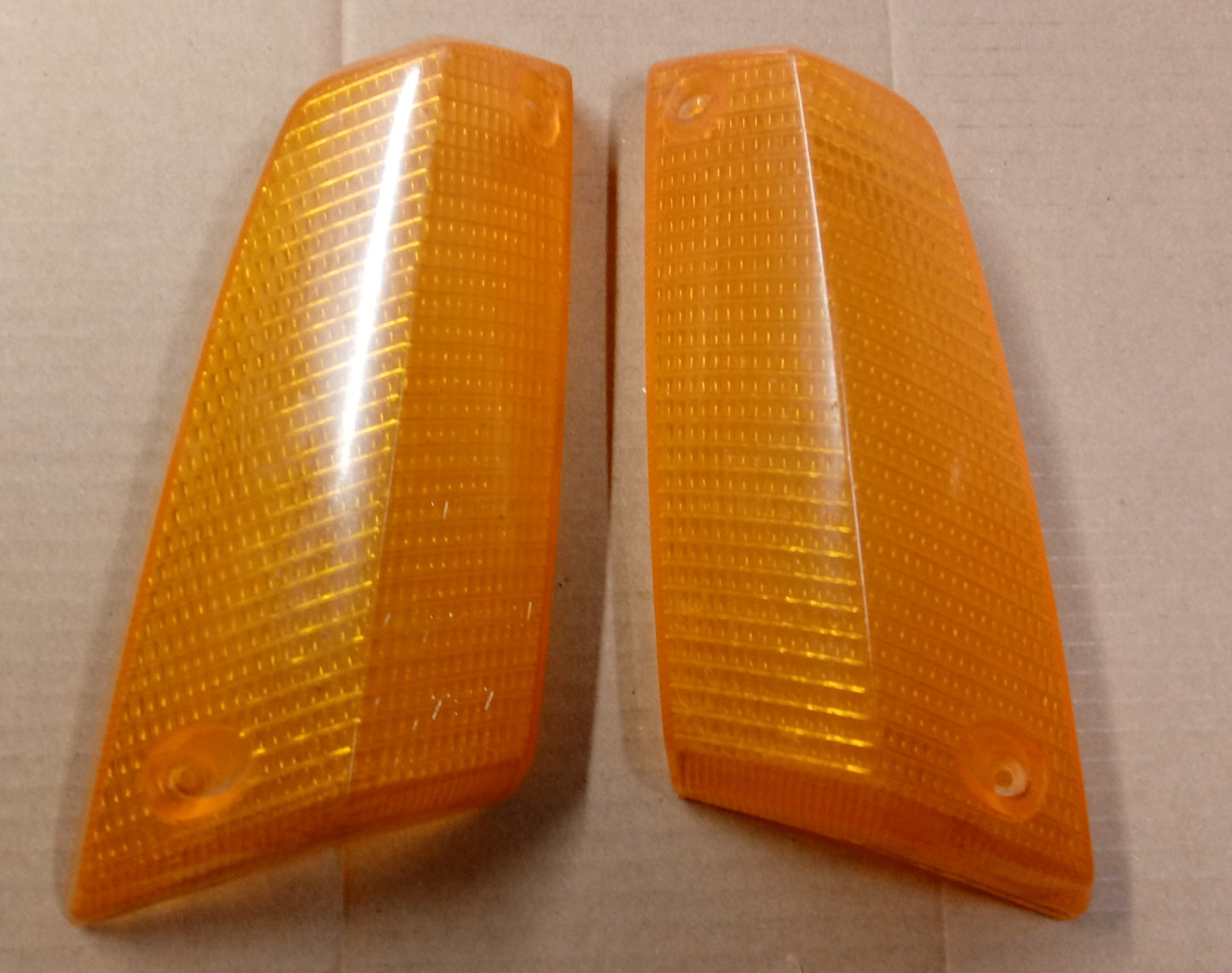 1981 BMW 320 turn signal lenses pair