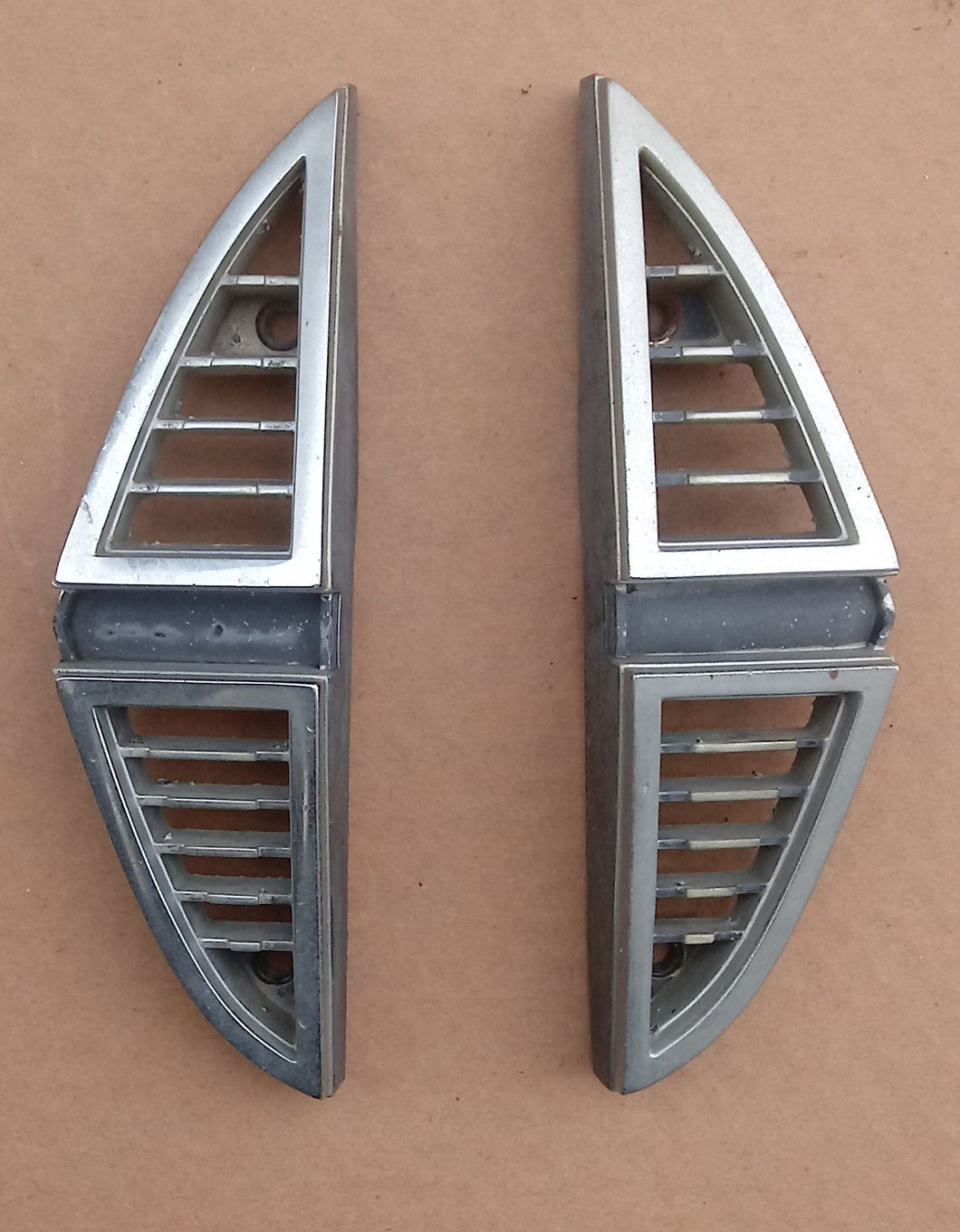 1969 Ford Thunderbird grille ends