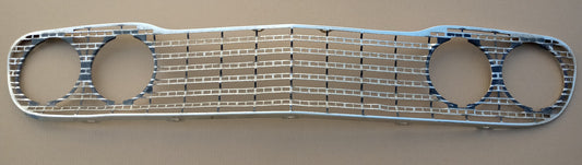 1960 Ford Galaxie Sunliner Country Sedan front grille