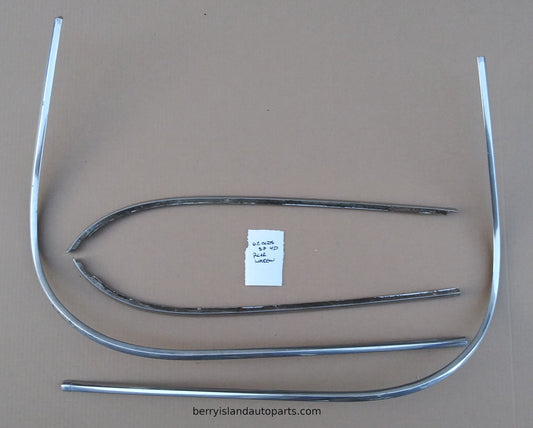 1962 Oldsmobile 88 4d rear window trim