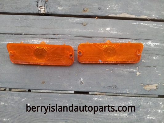 1964 Chevrolet Impala/Belair/Biscayne turn signal lens pair