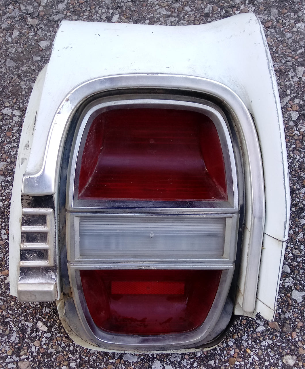 1968 Ford Galaxie taillight assembly quarter extension passenger side