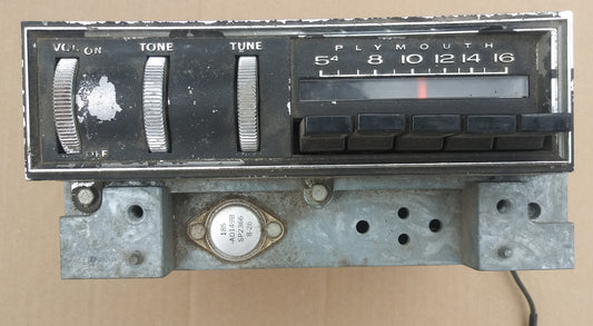 1969 Plymouth Fury AM radio