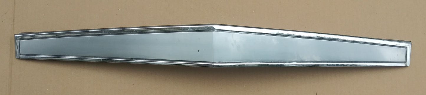 1985 Cadillac Eldorado hood trim