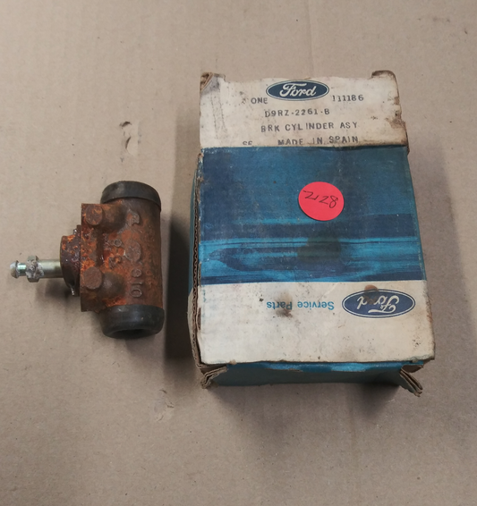 1979-80 Ford Fiesta rear brake wheel cylinder NOS