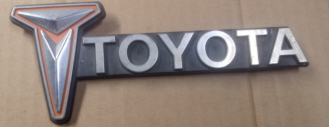 Toyota side badge